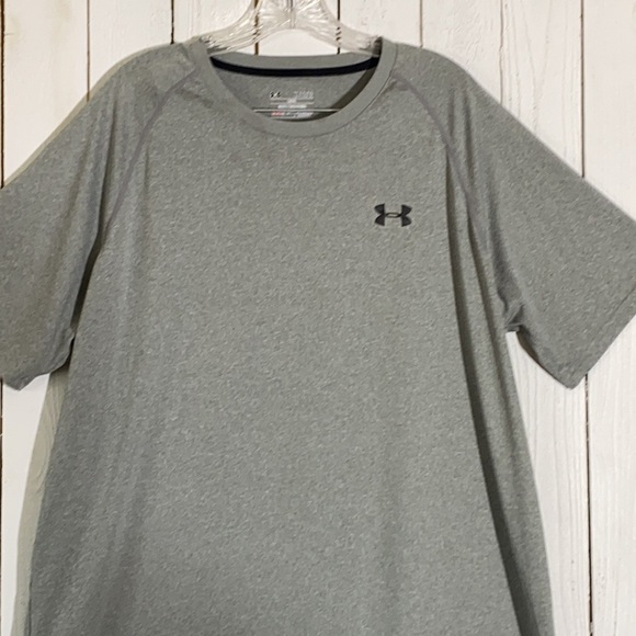 Under Armour Shirt - Picture 2 of 7